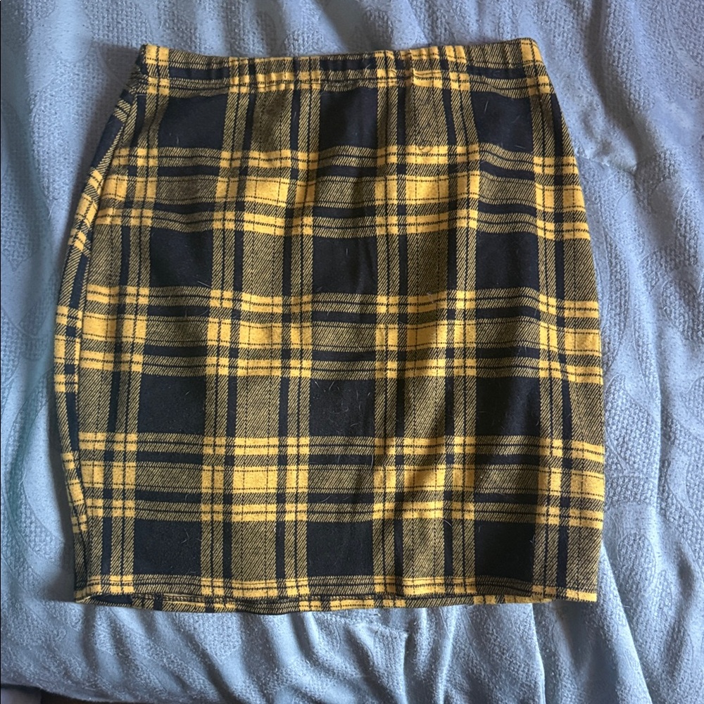 Chic Yellow and Black Plaid Pencil Skirt